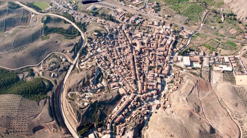 Cierre parcial de calles al tráfico para favorecer las terrazas